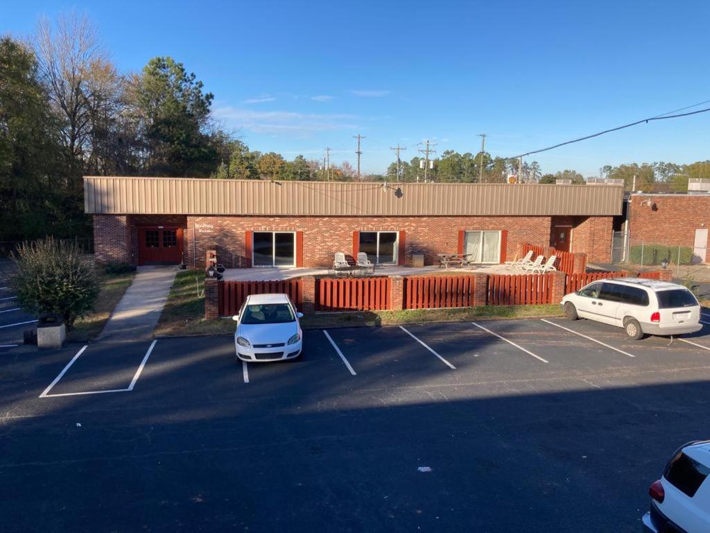 FAIRFIELD MOTEL OF WINNSBORO