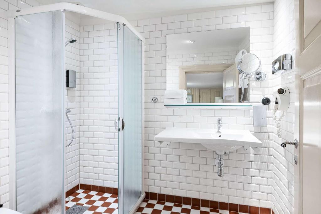 Best Western Hotel Royal - Resim 21