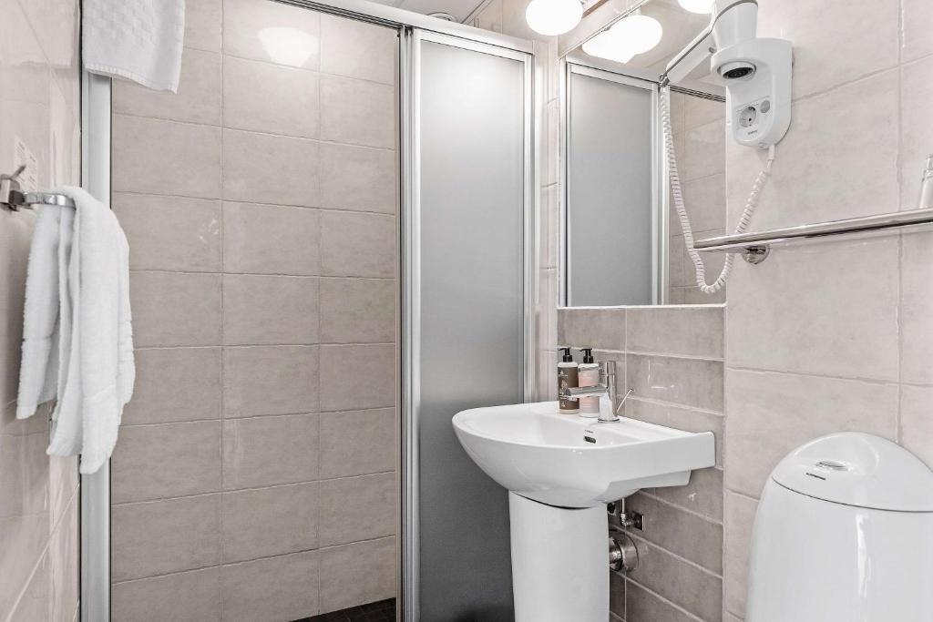 Koupelna v ubytování Best Western Plus Edward Hotel