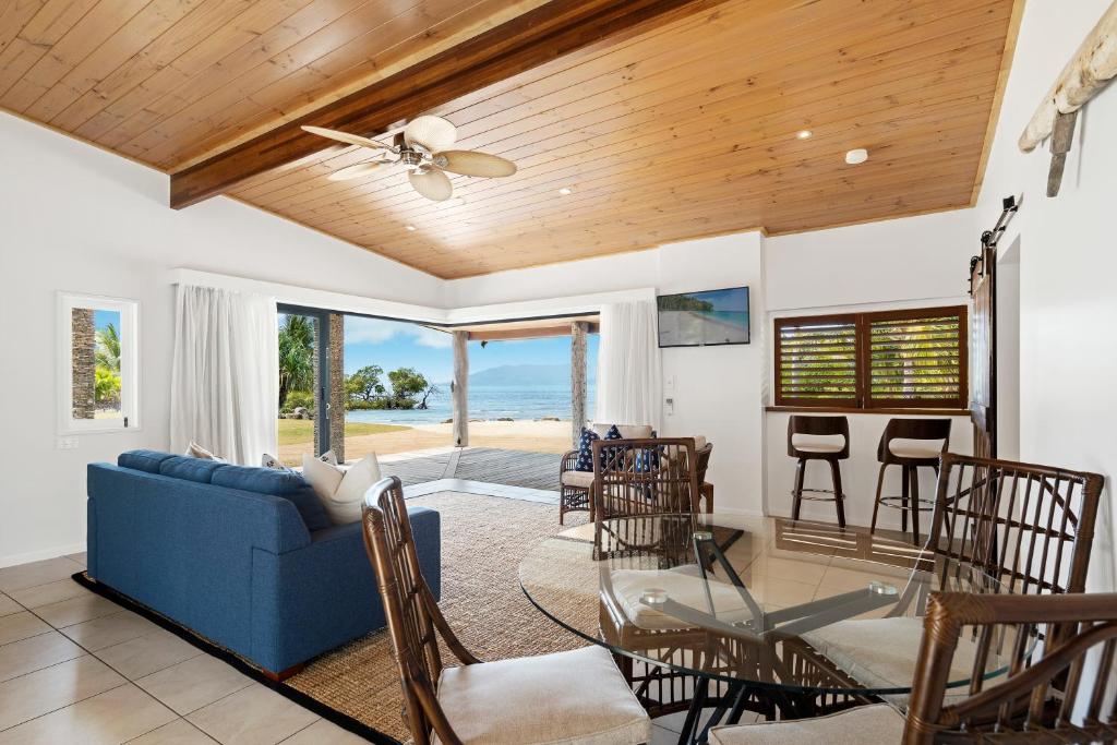 Posezení v ubytování Freedom Shores Resort Airlie Beach