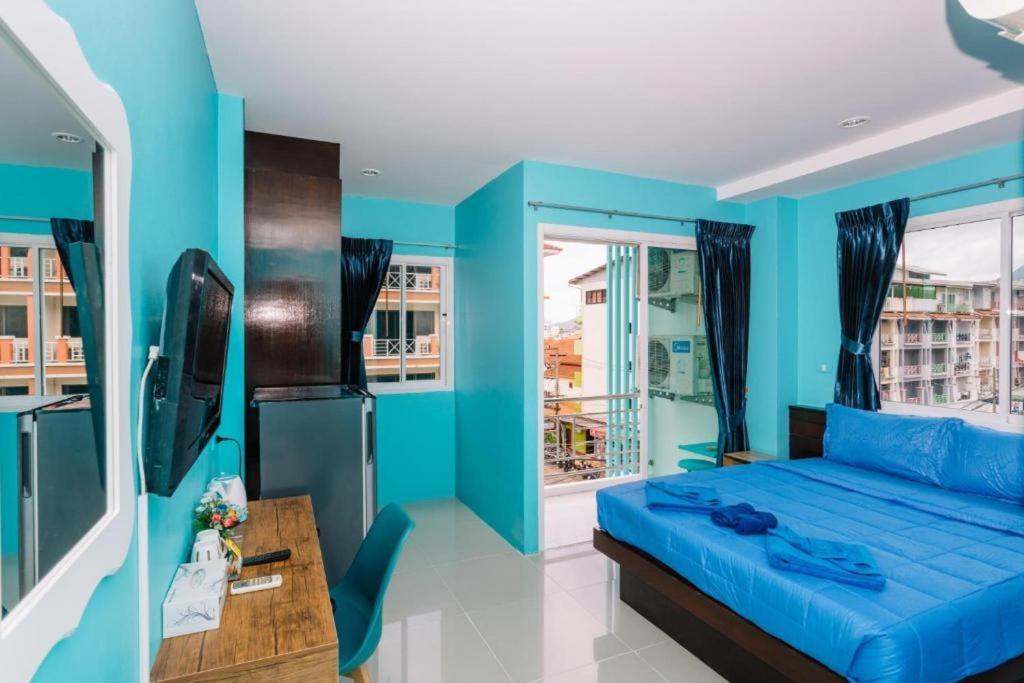 PATONG BLUE HOTEL - Resim 39