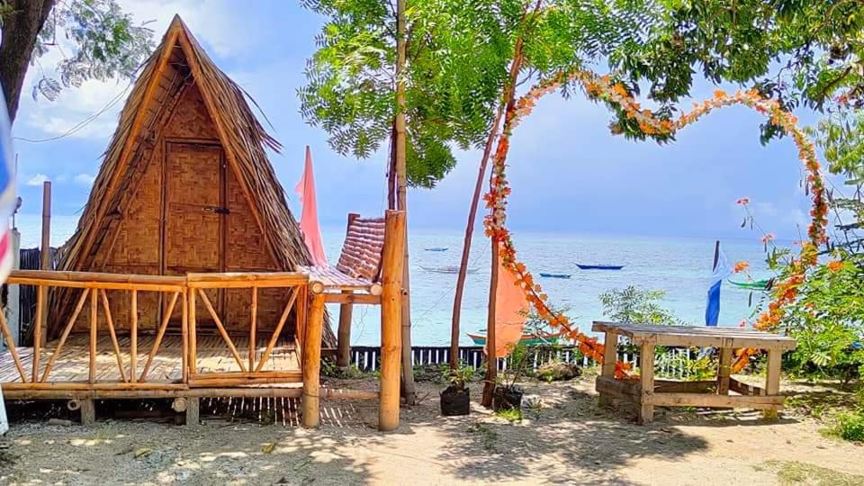 CAMP TESORO Private Beach HOMESTAY