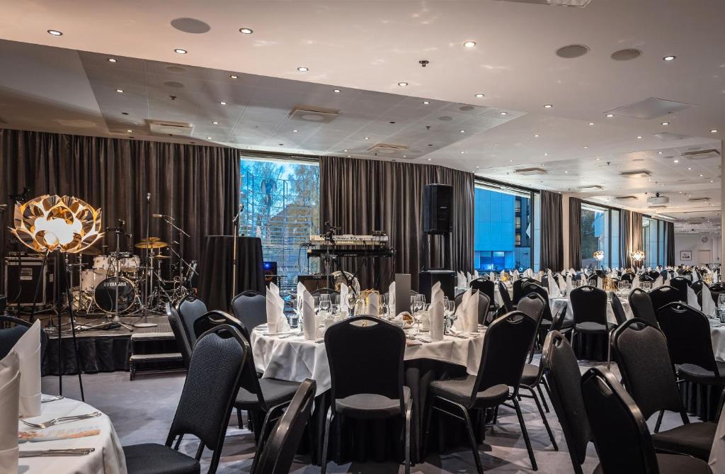 Restaurace v ubytování Crowne Plaza Helsinki - Hesperia by IHG