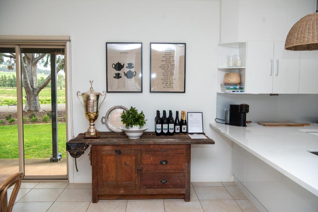 Cucina o angolo cottura di Triple Creek Guest House - Barossa Region