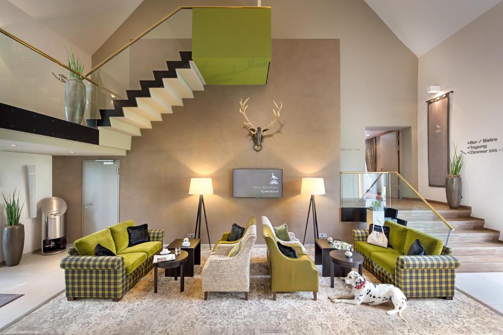 Posezení v ubytování Hotel Jagdschloss Kranichstein