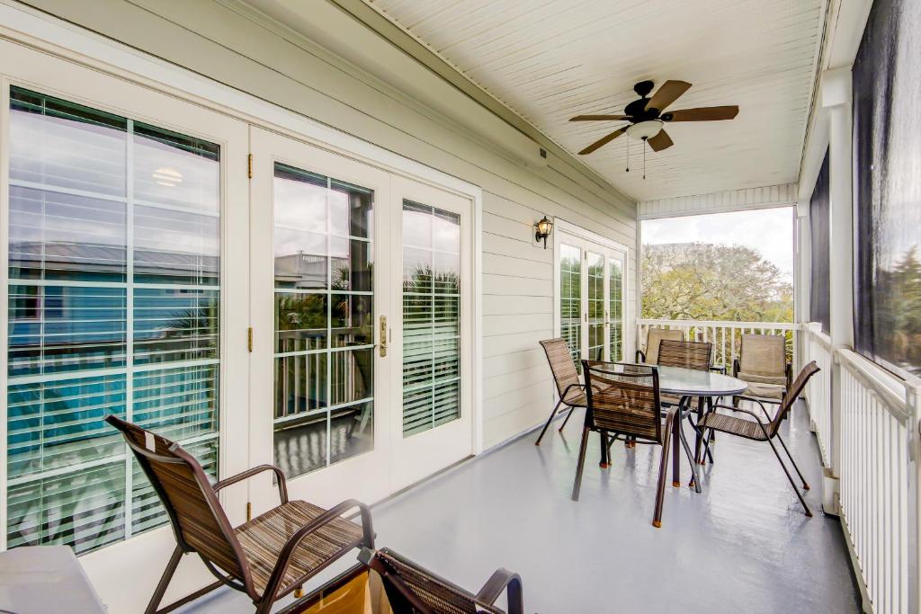 Balkón nebo terasa v ubytování 2N Marsh Winds