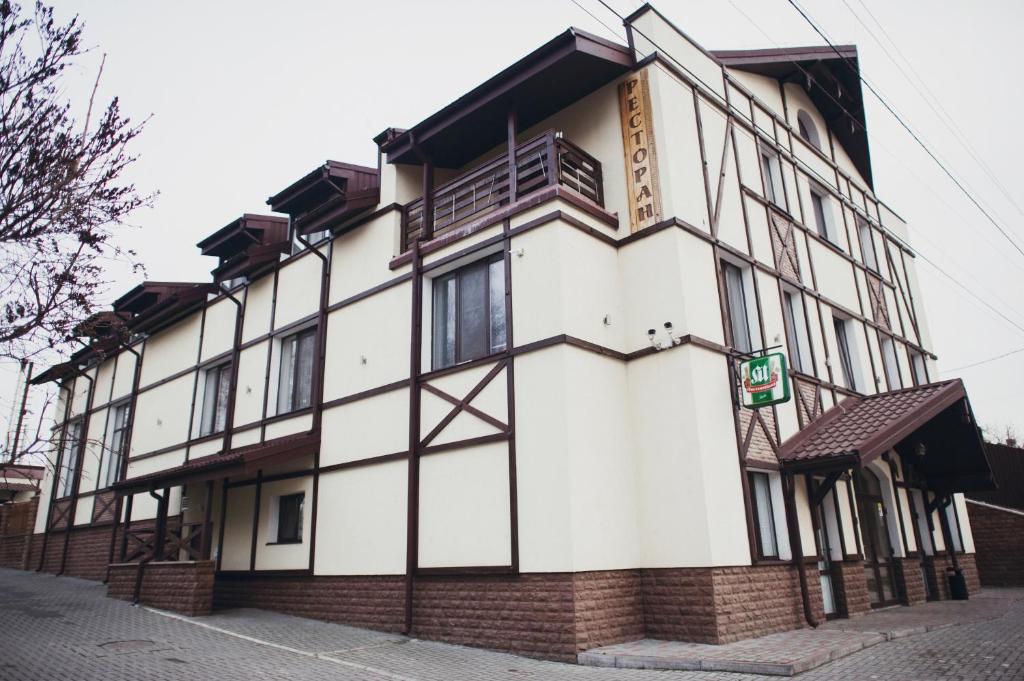 Budova, v ktorej sa hotel nachádza