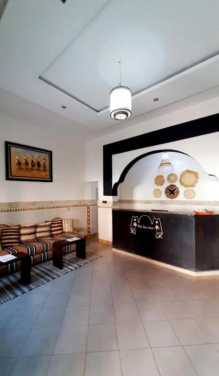 Posezení v ubytování Hotel Riad Amlal