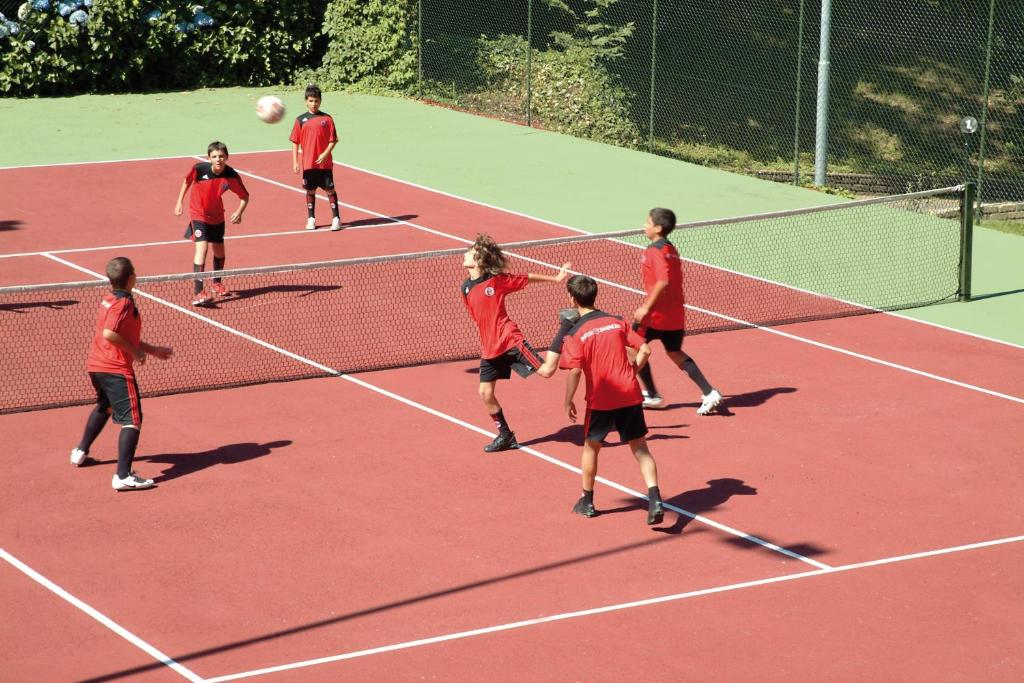 Tenis a/nebo squash v ubytování Balletti Park Hotel nebo okolí