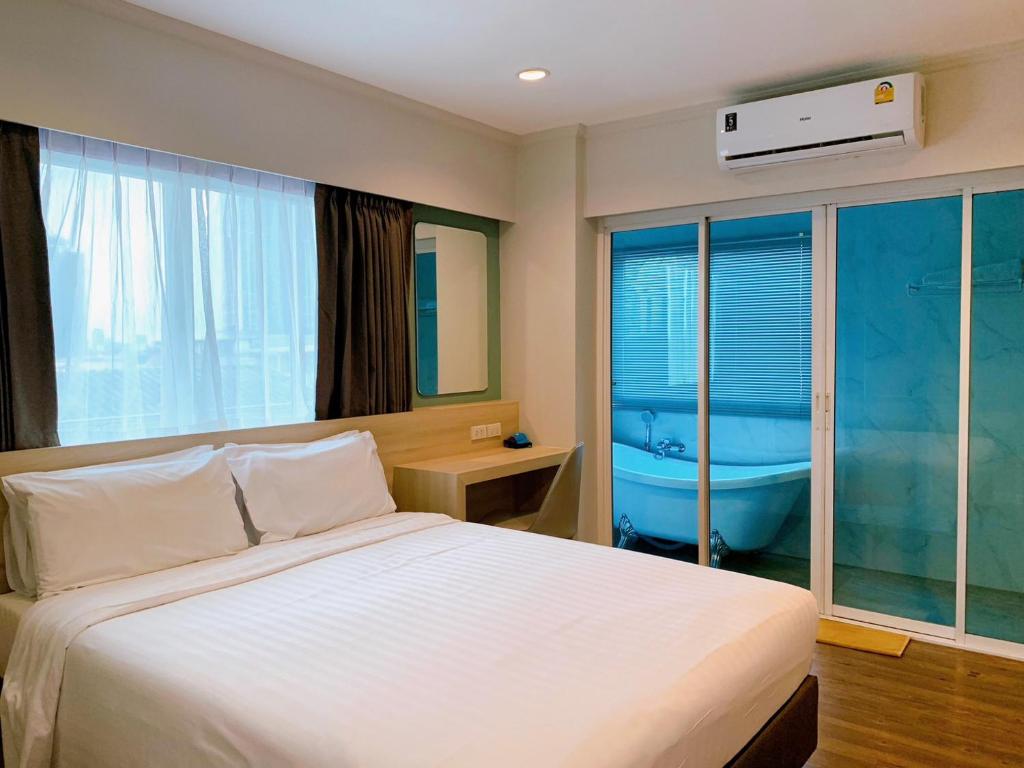 Miloft Sathorn Hotel - SHA Plus Certified - Resim 33