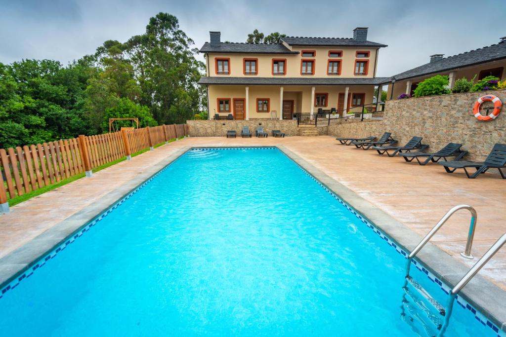 Piscina en o cerca de Apartamentos Navalin
