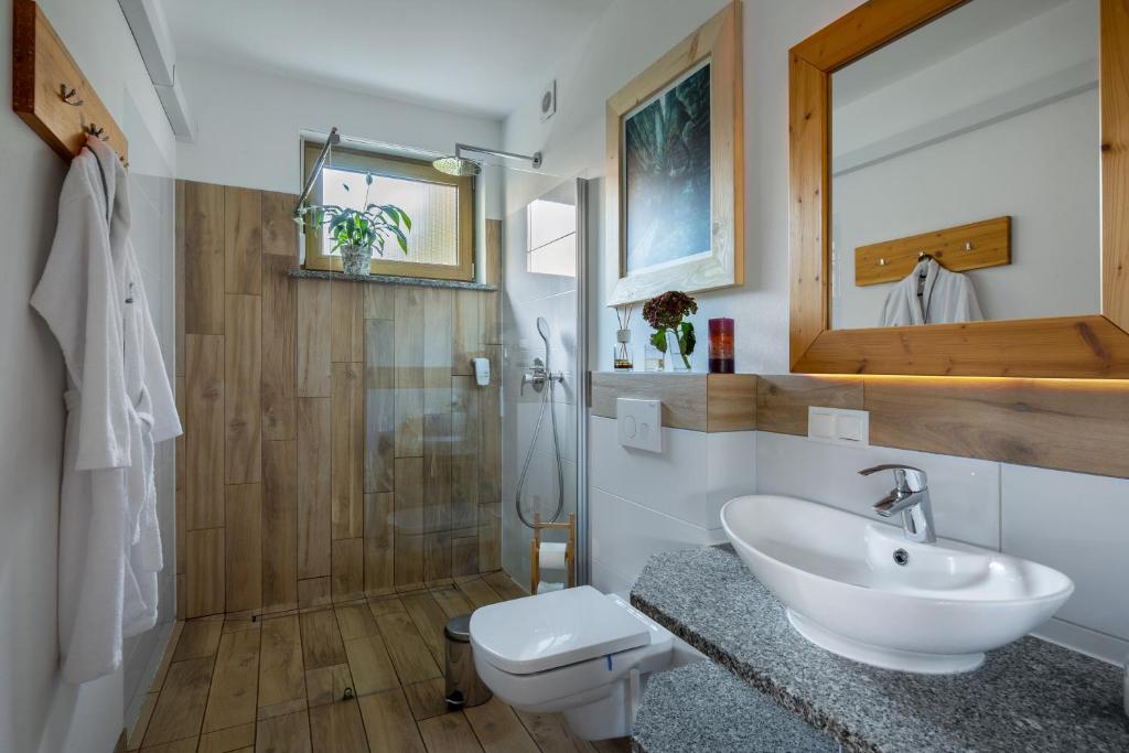 Apartamenty u Harrego II Przy Stawie Spa klimatyzacja,balkon, sauna , balia, ogród,parking - 18