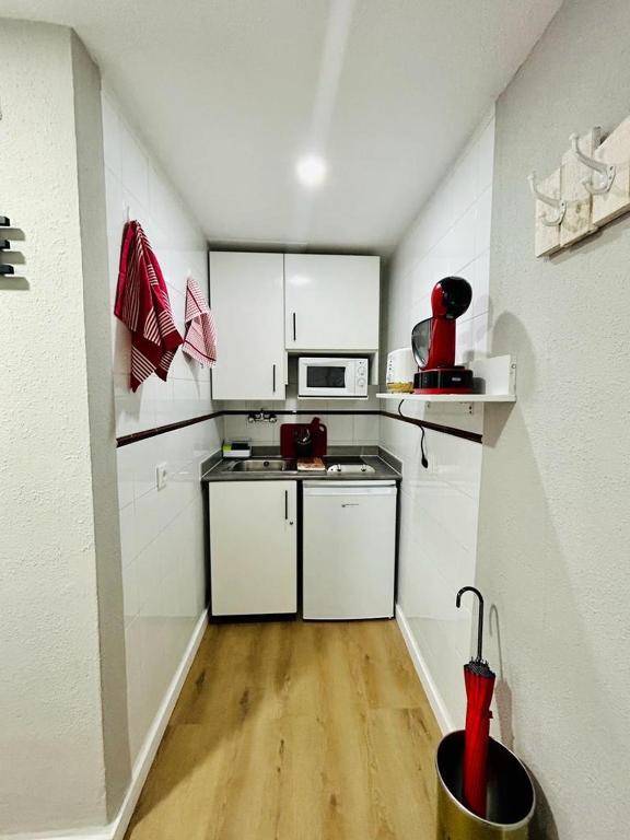 A kitchen or kitchenette at Home Triana