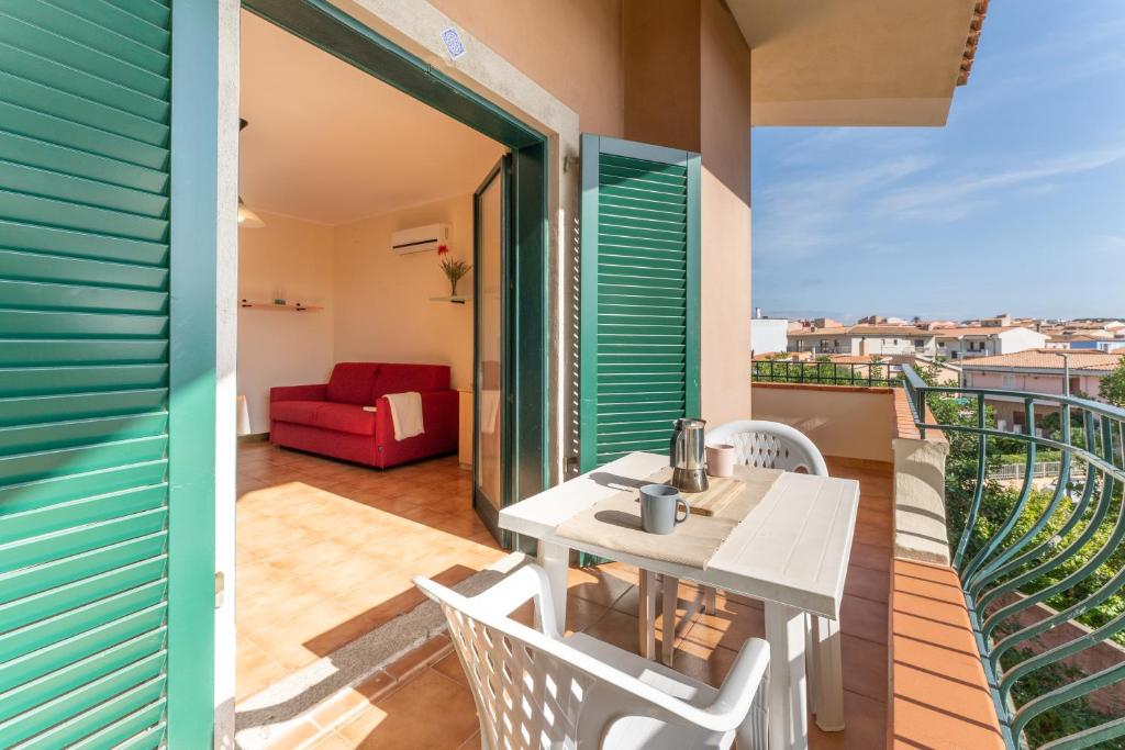 Un balcón o terraza de Residence I Mirti Bianchi