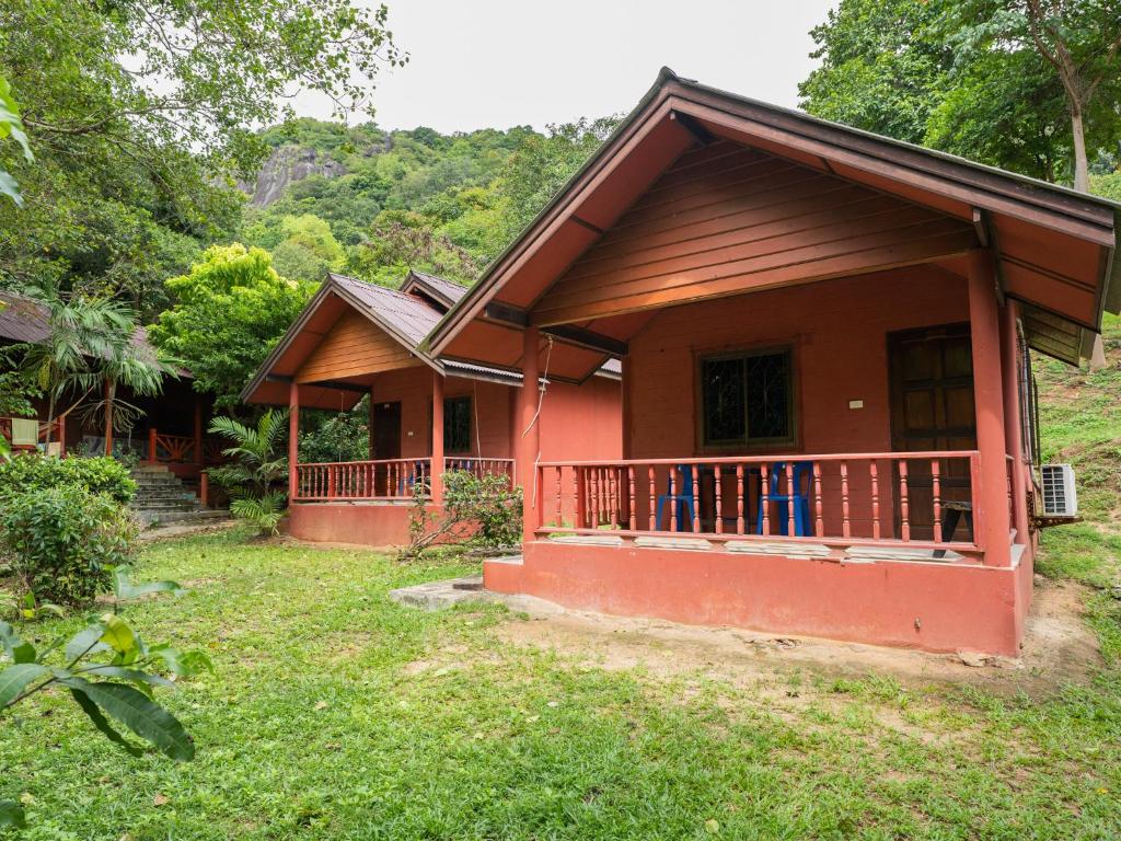 Das Gebäude in dem sich die Lodge befindet