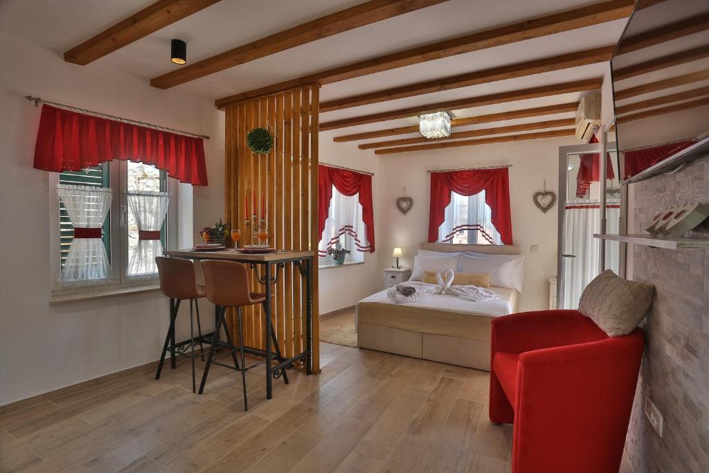 Apartments Angela with Old Town view - 2