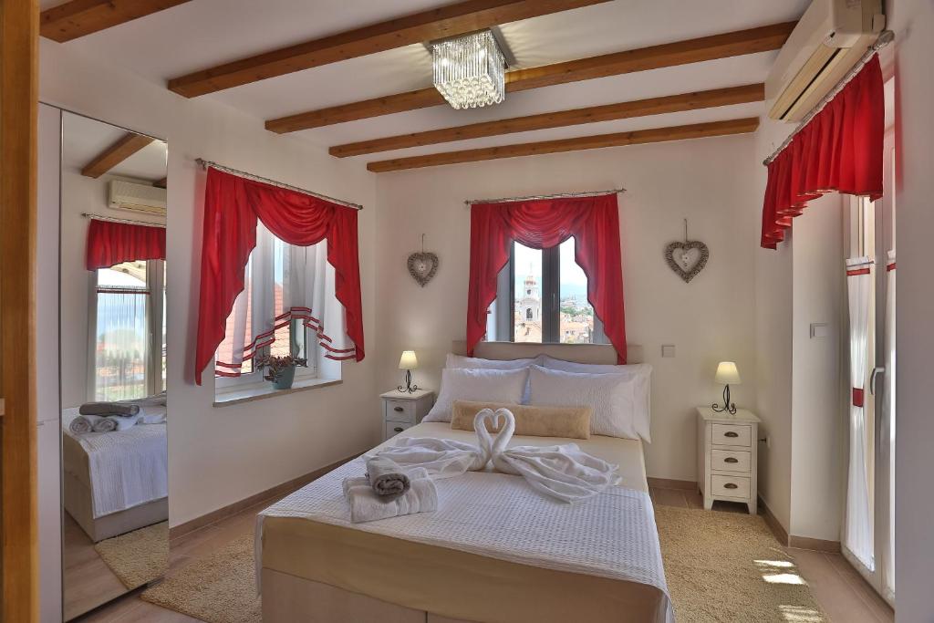 Apartments Angela with Old Town view - 14