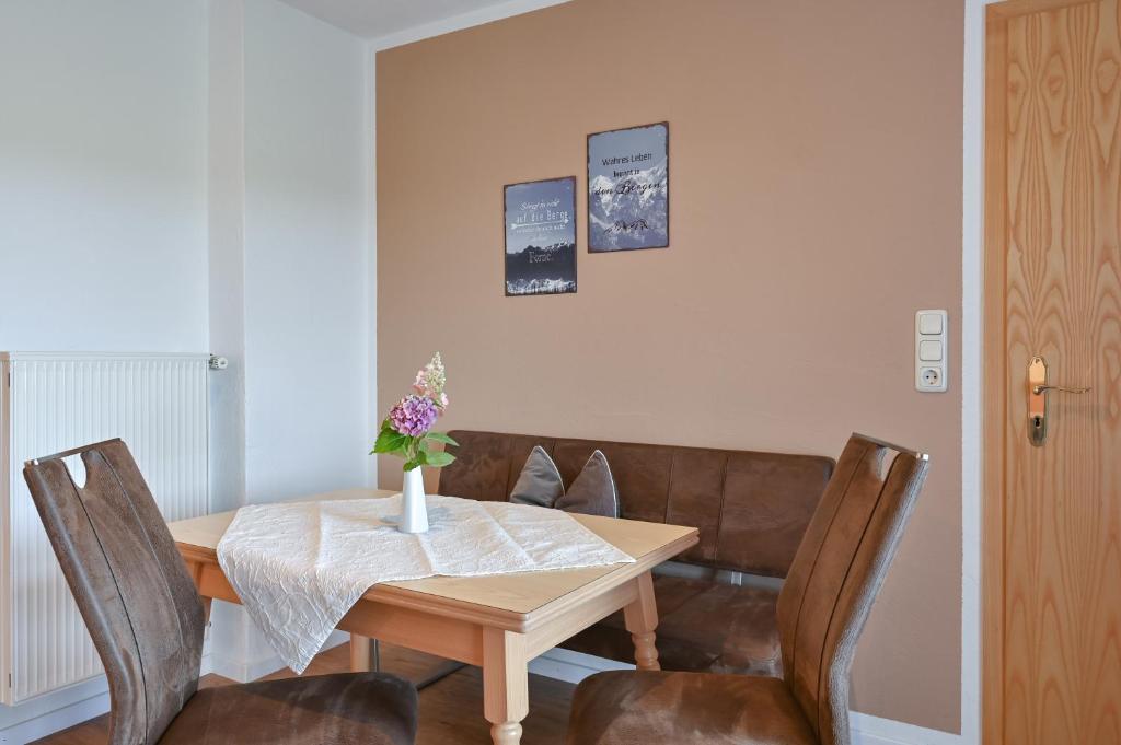 Landhaus Grobert - Family Apartment (2 Adults + 2 Children)
