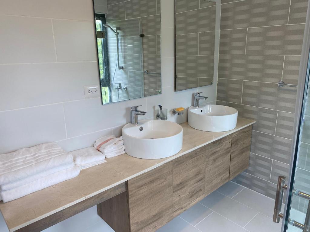 Koupelna v ubytování Beachfront penthouse - Amar'e Aparthotel & Spa