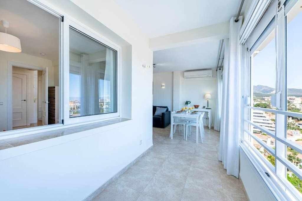 Balkón alebo terasa v ubytovaní 797 Holiday Rentals- Espectacular piso con vista al mar y al puerto