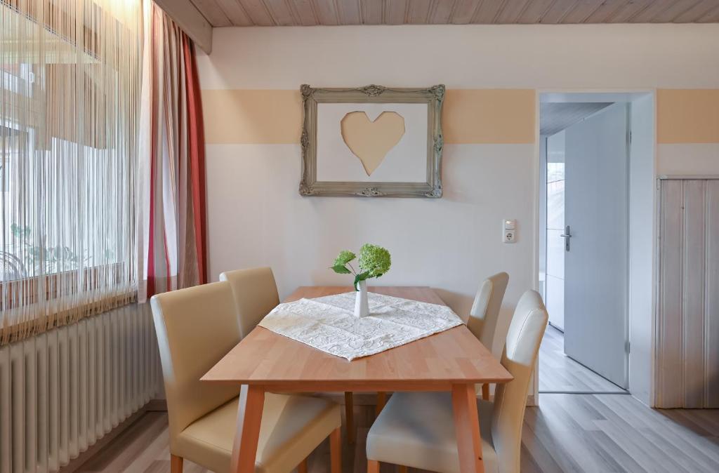 Landhaus Grobert - Two-Bedroom Apartment