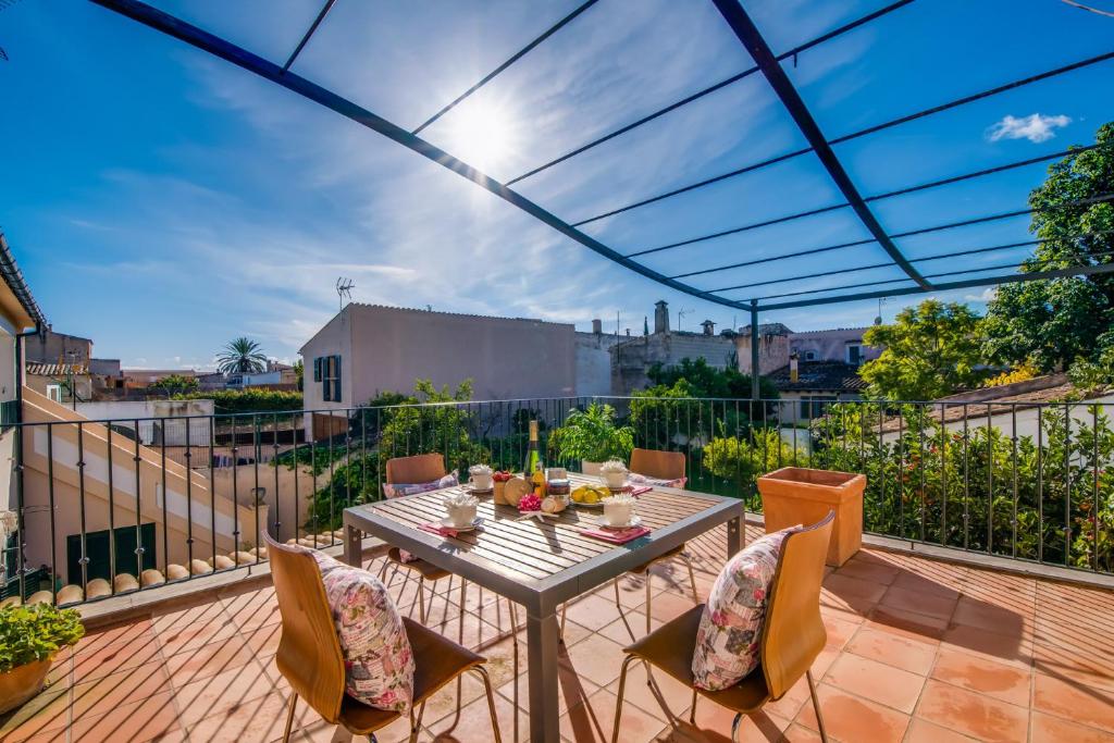 Balkón nebo terasa v ubytování Ideal Property Mallorca - Binibonaire 2 PAX