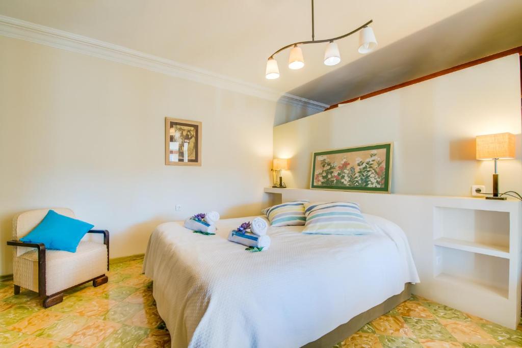 Postel nebo postele na pokoji v ubytování Ideal Property Mallorca - Binibonaire 2 PAX