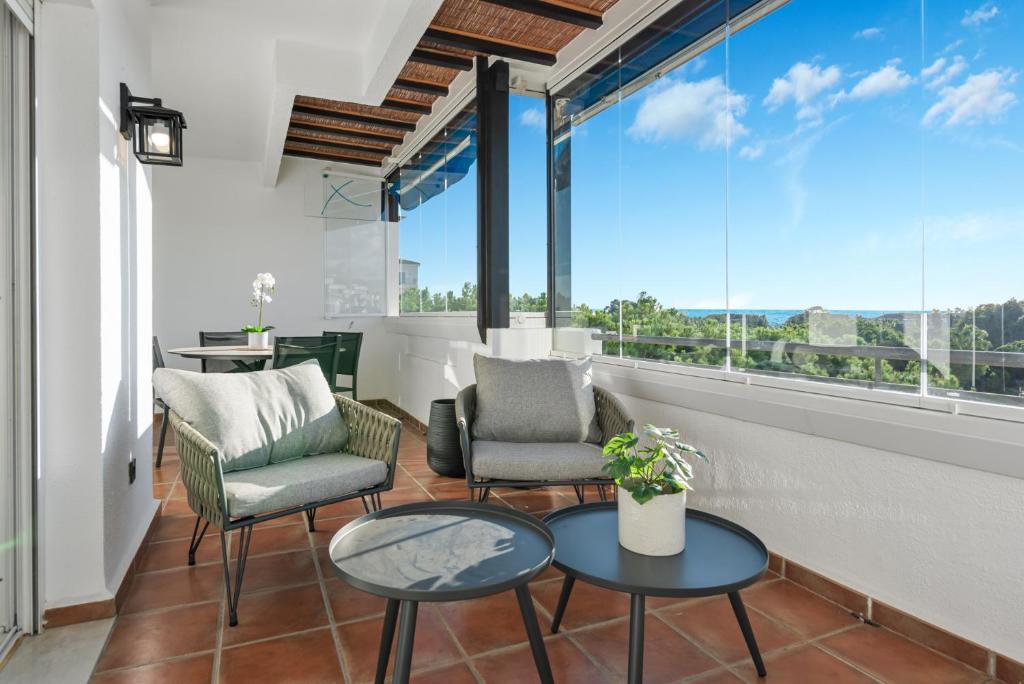 Balkón nebo terasa v ubytování Modern Apartment - 2 Bedrooms, Beachside - Puerto Banús