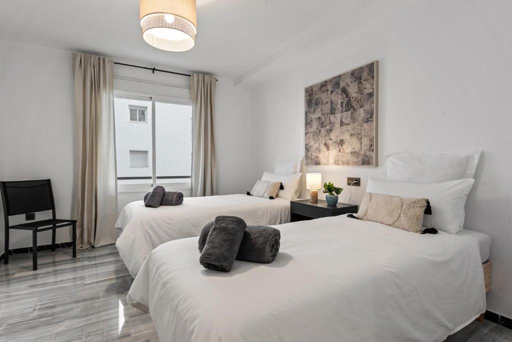 Postel nebo postele na pokoji v ubytování Modern Apartment - 2 Bedrooms, Beachside - Puerto Banús