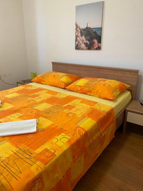 Posteľ alebo postele v izbe v ubytovaní Spacious And Bright Two Bedroom Apartment With Outdoor Area