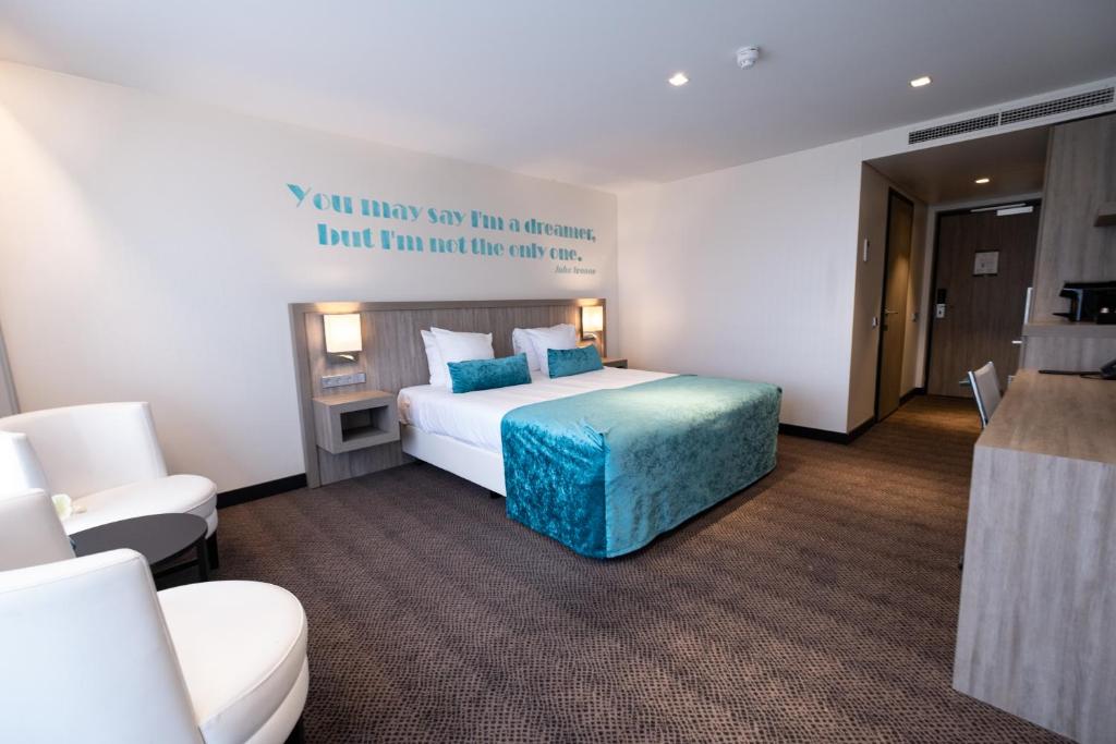 Postel nebo postele na pokoji v ubytování Van der Valk Hotel Vianen - Utrecht