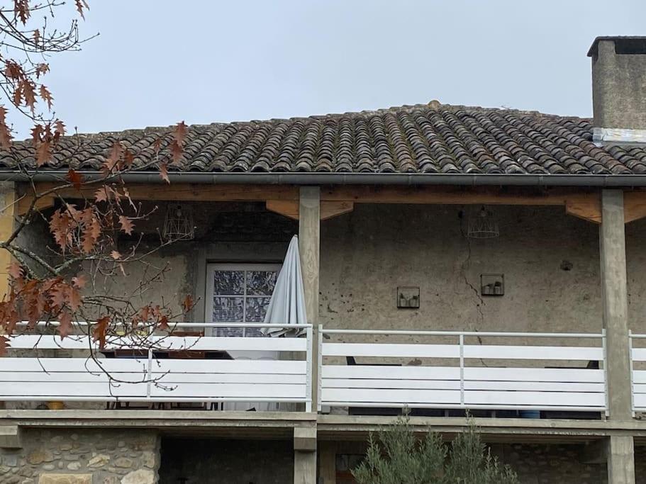 Studio dans ferme en rénovation - Housity
