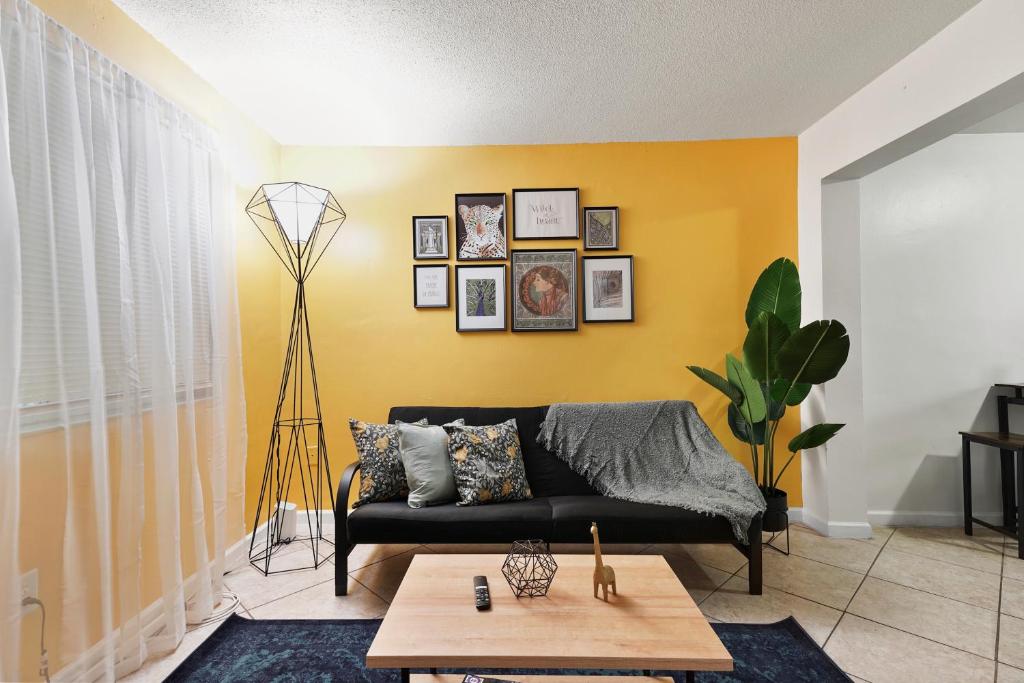 Apartment Vibrant Miami 2 Bedroom Apt Near Brickell, FL