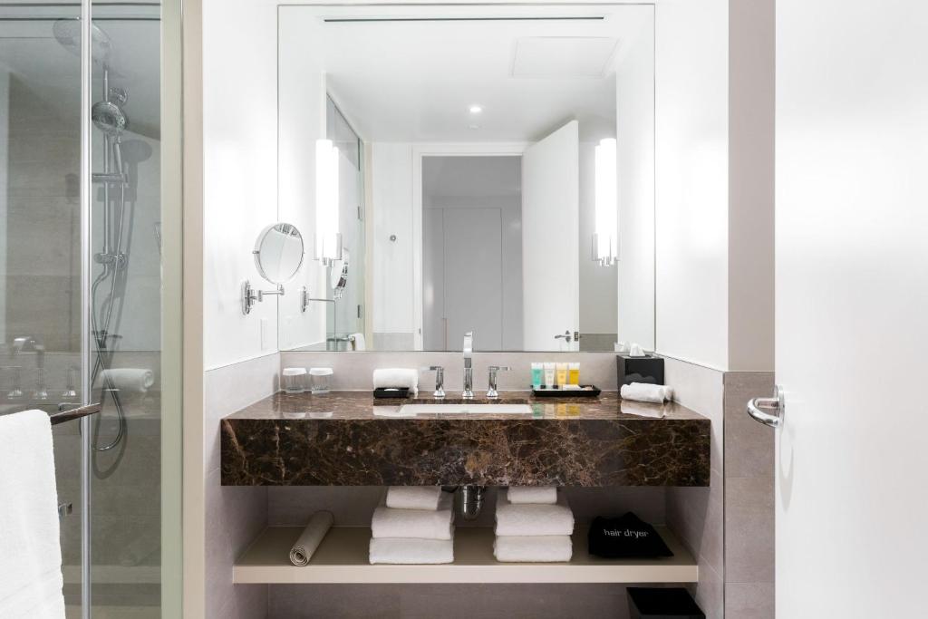 Sutton Place Hotel Toronto - Resim 12