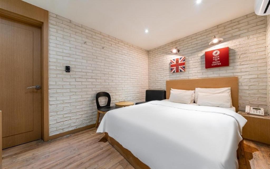 Postel nebo postele na pokoji v ubytování Laria Hotel