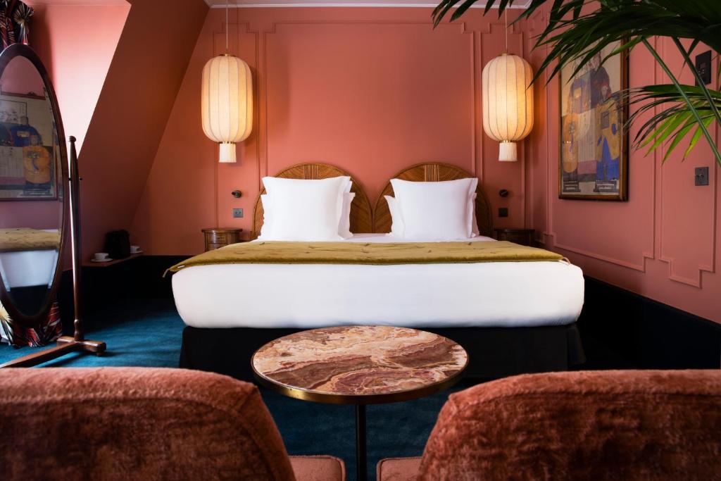 Hôtel Montecristo room