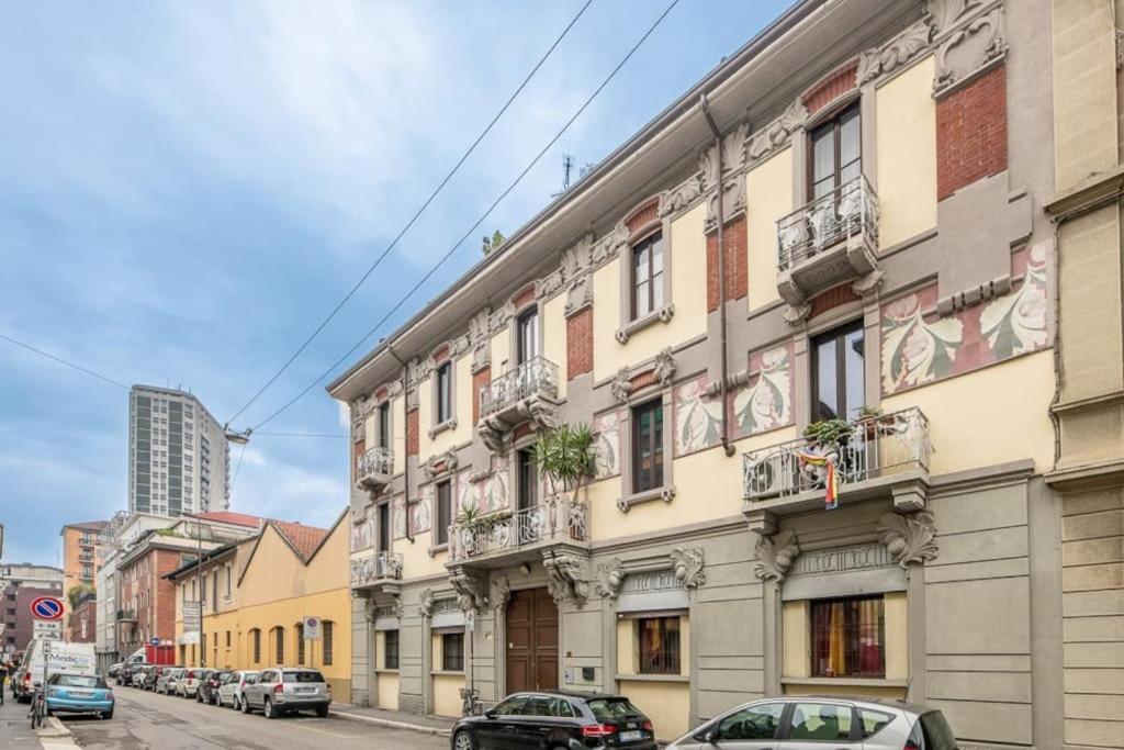 Budova, v ktorej sa apartmán nachádza