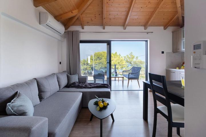 Posezení v ubytování villa on the sea