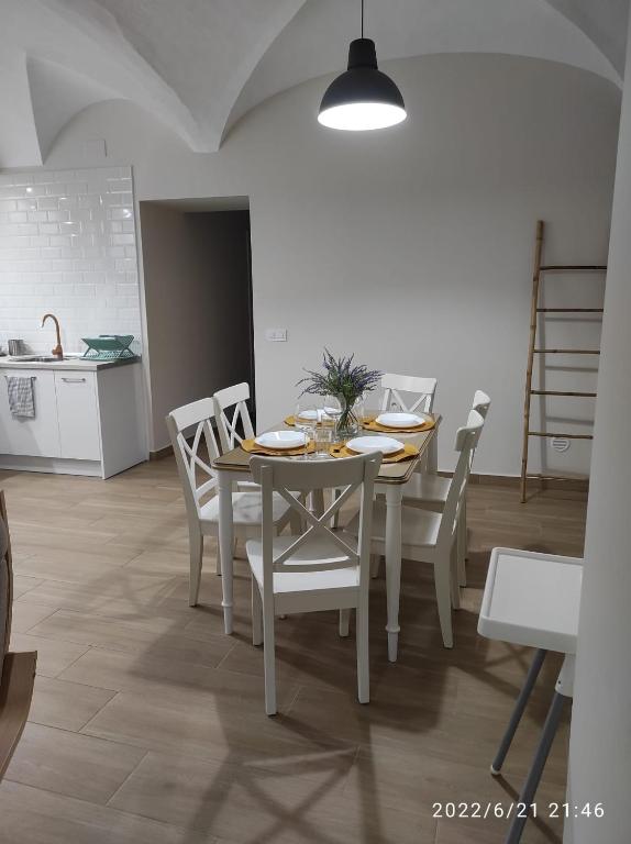 Kuchyň nebo kuchyňský kout v ubytování Bonita y amplia casa con patio, en centro ciudad