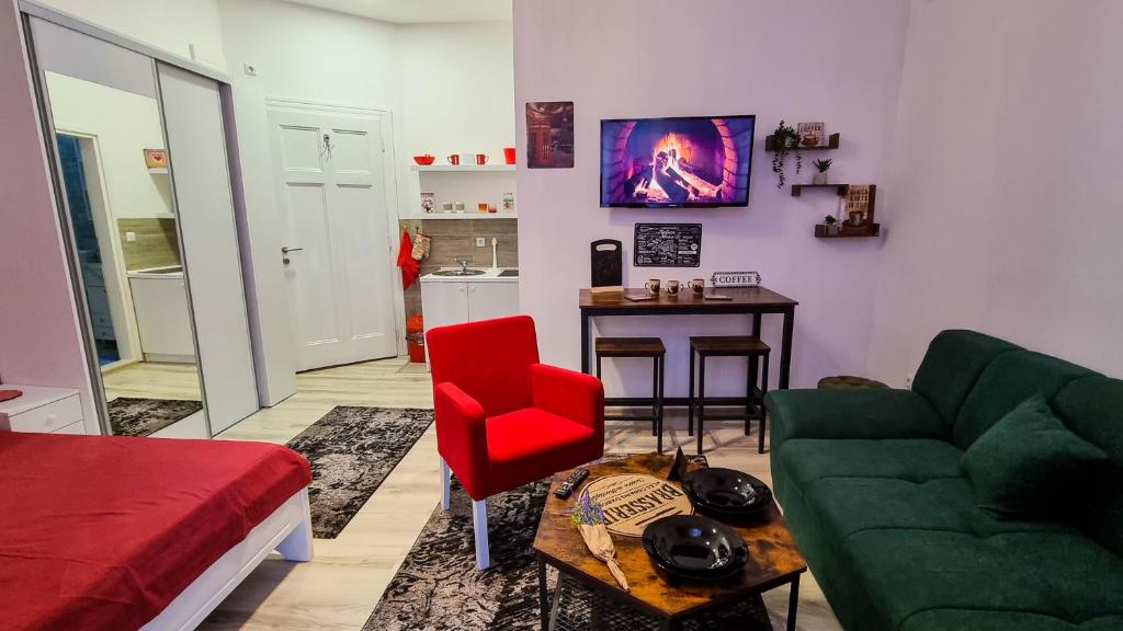 My Lovely Palace - One-Bedroom Apartment