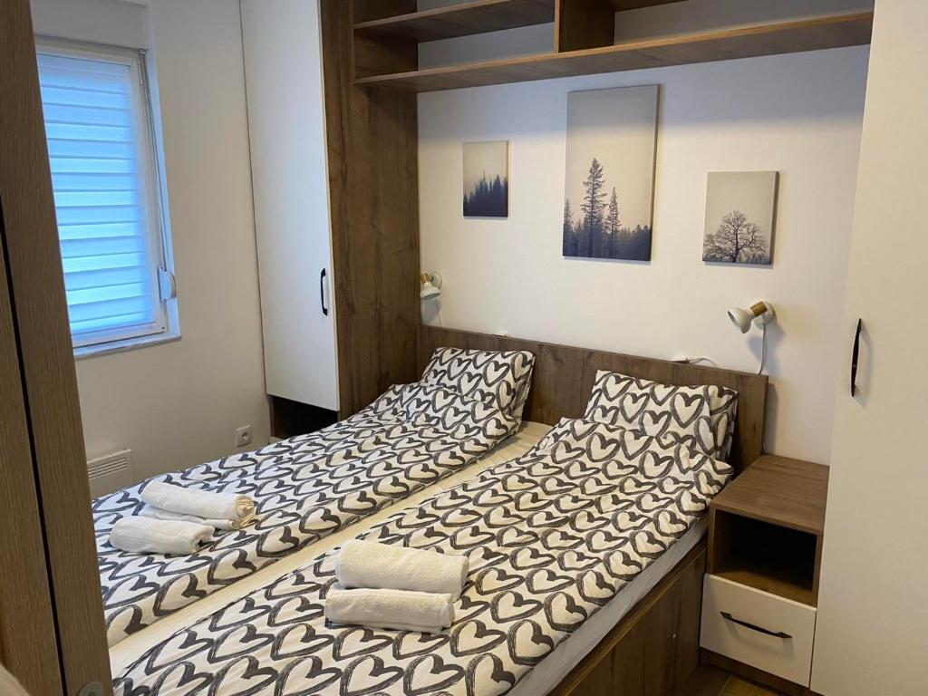 Kraljičini čardaci, Kopaonik (aktualisierte Preise für 2025)