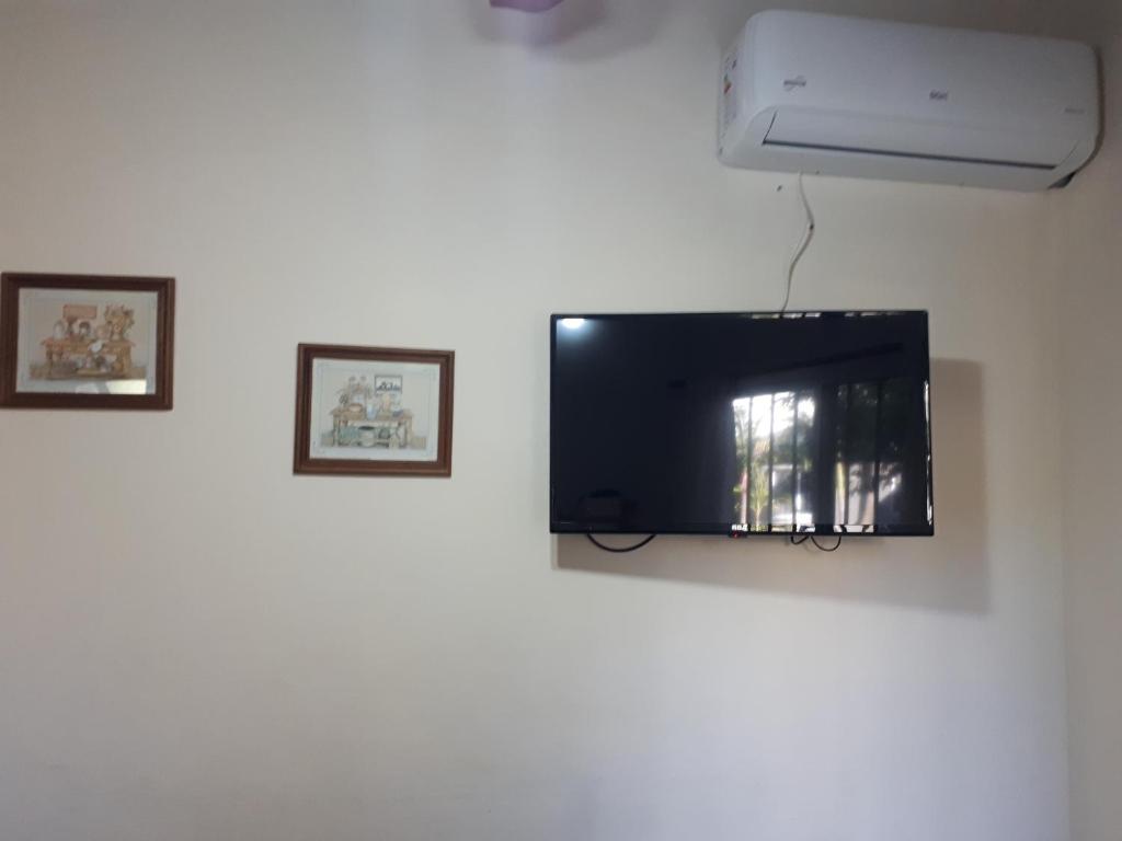 TV a/nebo společenská místnost v ubytování Alojamientos Estrellas Azules