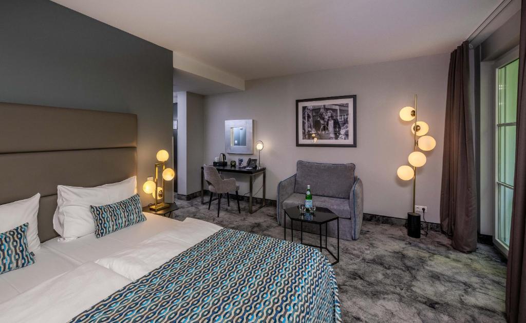 
Deluxe Triple Room
