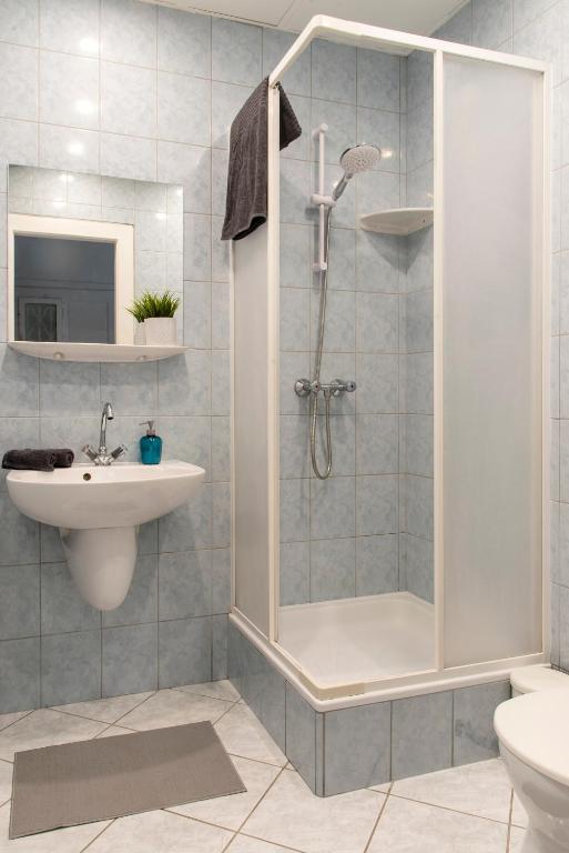 Kúpeľňa v ubytovaní Budapest Apartment with portable AC