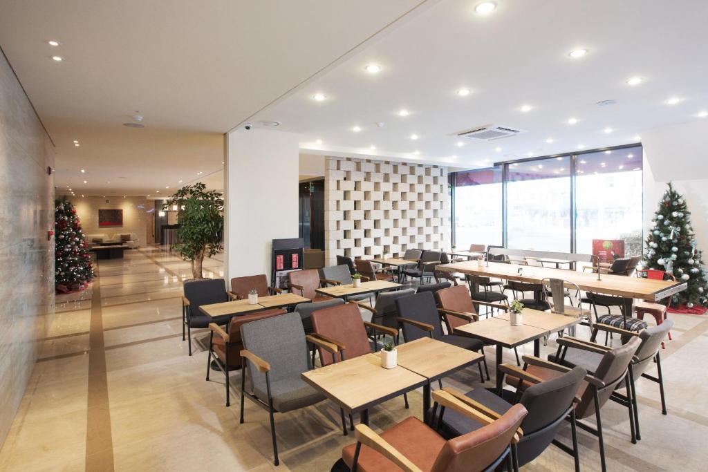 Restaurace v ubytování Crown Harbor Hotel Busan