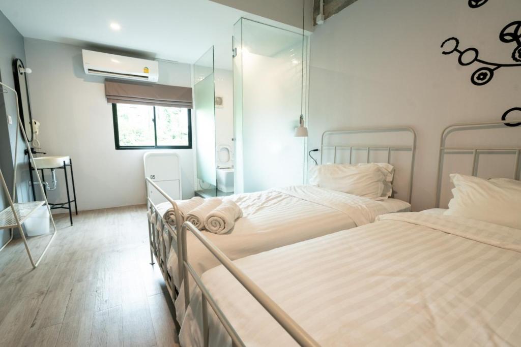 Bedspread Hostel - 13