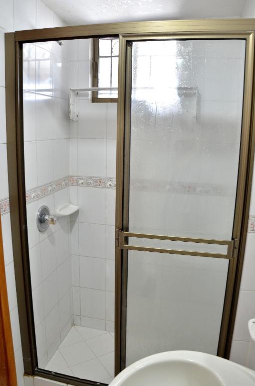 Koupelna v ubytování Apartamentos El Peñón del Rodadero VISTA AL MAR - By Apartamar Santa Marta