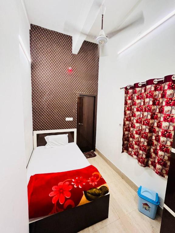 Postel nebo postele na pokoji v ubytování Hotel Airlines