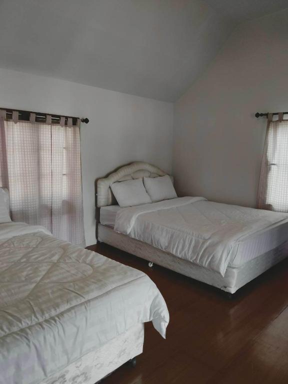 ชิดชล โฮมสเตย์ แอทอัมพวา - Deluxe Double Or Twin Room With River View