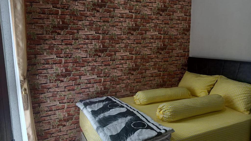 Villa D ' Jagadland Tahap 3 No. 10 , Jl. TVRI , Oro-oro ombo